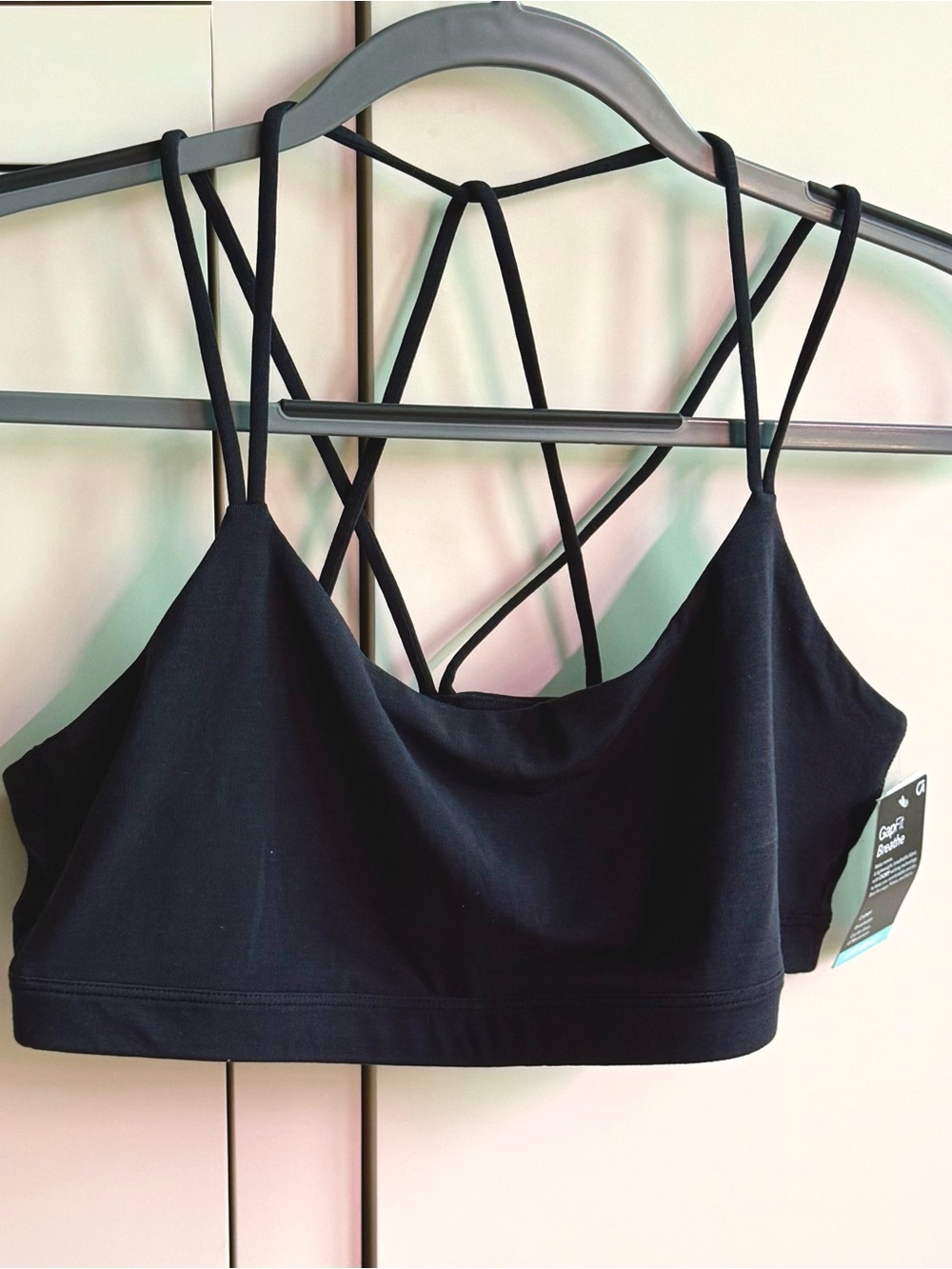 GAP Fit Breathe Black Strappy Sports Bra XL NWT